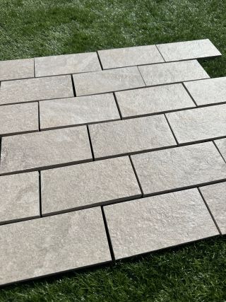 Beige Porcelain cobble setts - Preview