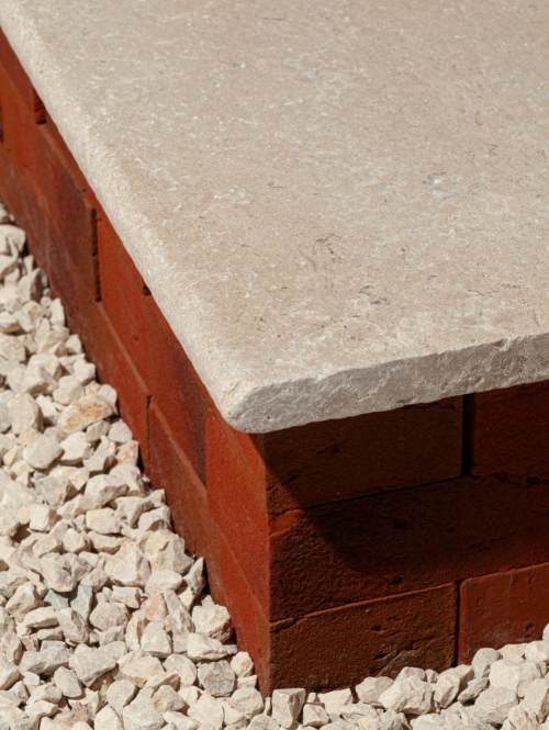 Sinai Pearl - Luxury Tumbled Limestone Bull Nose Wall Coping - 900 x 400 x 30mm  - Preview