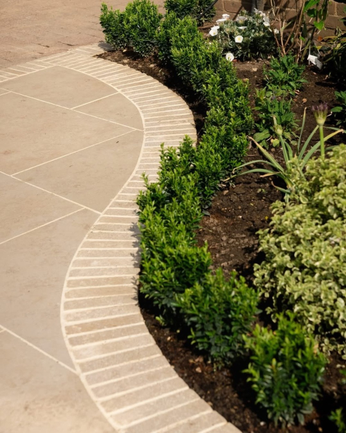 Sinai Pearl - Luxury Tumbled Limestone Paving - 600x900x20mm - PALLET