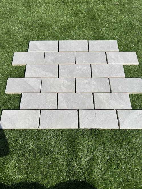 Porcelain Light Grey 200x100mm cobble setts - Preview