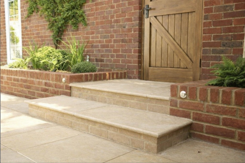 Sinai Pearl - Luxury Tumbled Limestone Bull Nose Wall Coping - 900 x 400 x 30mm 