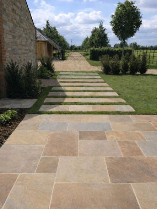 Melton Raj Green Premium Indian Sandstone - Mixed Patio Pack - Riven - 15.5m2 - PALLET