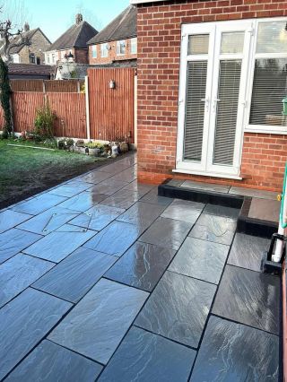 Kandla Grey Indian Sandstone - 600x900 Single Size - Riven - 16.9m2 - Crate - Preview